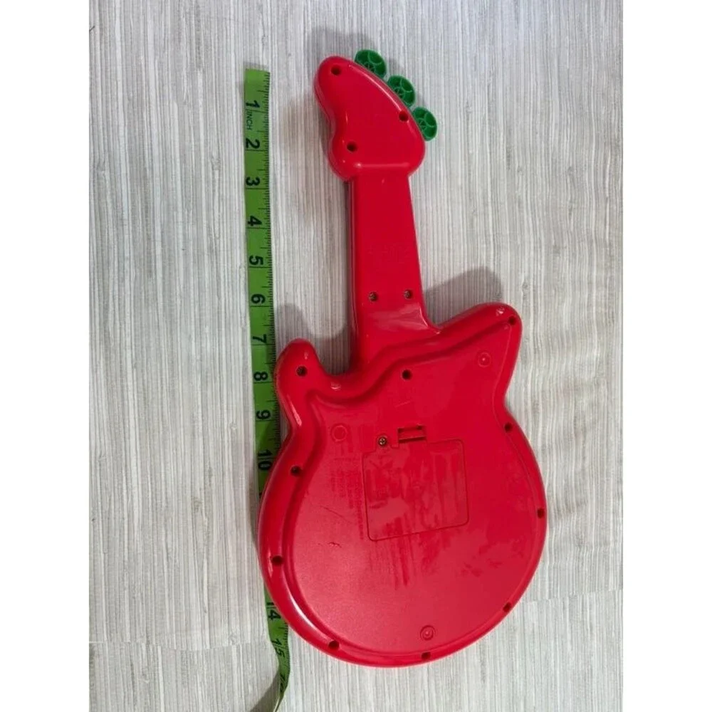 VINTAGE Y2K The wiggles 2003 guitar